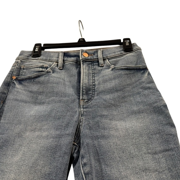 Women’s Express Light Wash High Rise Skinny Jeans: Size 4R - Picture 3 of 7